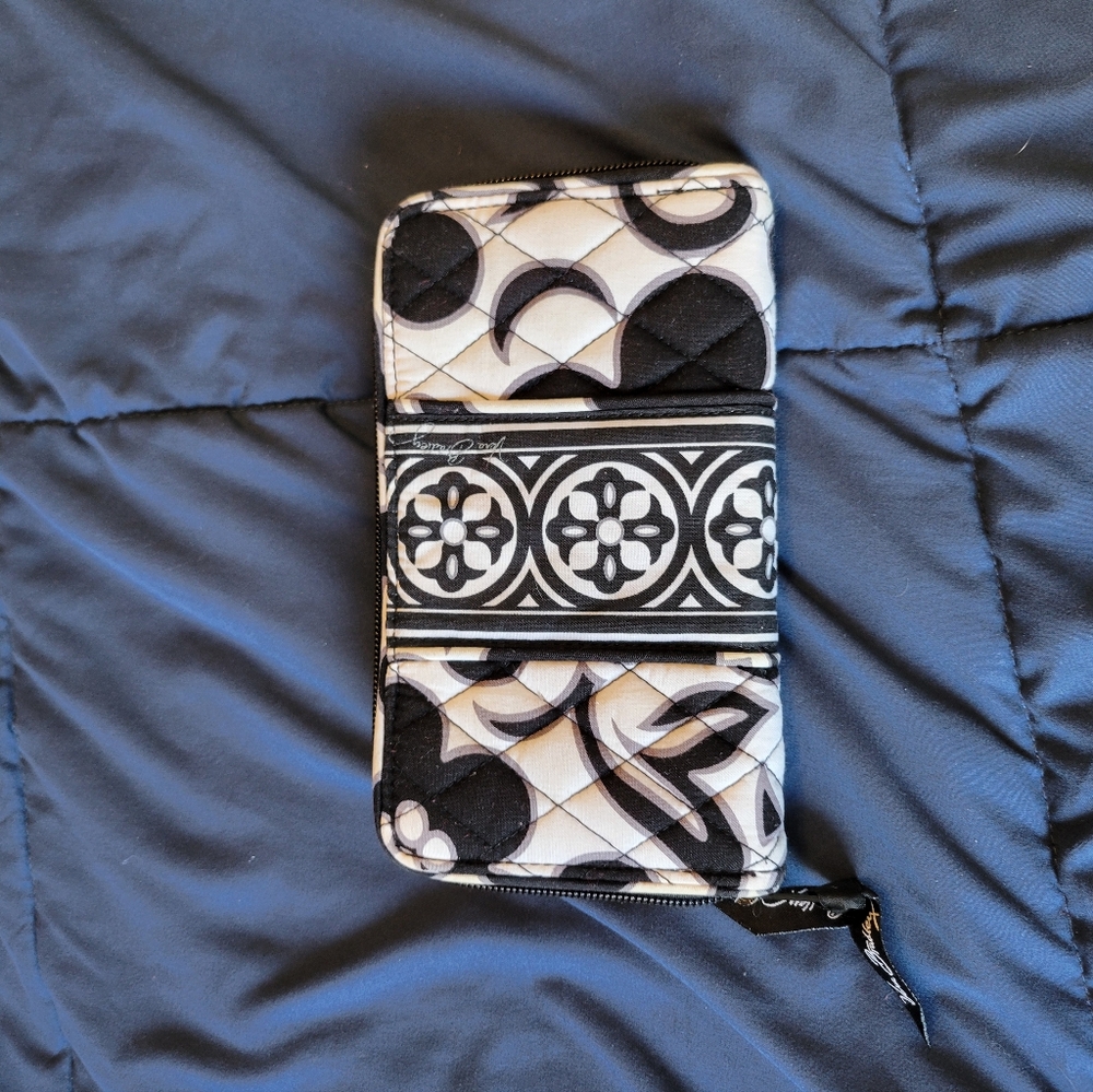 Vera Bradley Night and Day wallet
